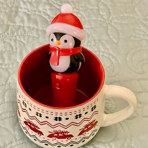 Festive Penguin Light Up Spinner + Mug with Red Interior New With Tags Set of 2
